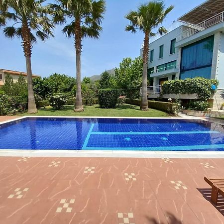 Family Beach Swimming Pool Villa Luanit Tragjas Exterior photo