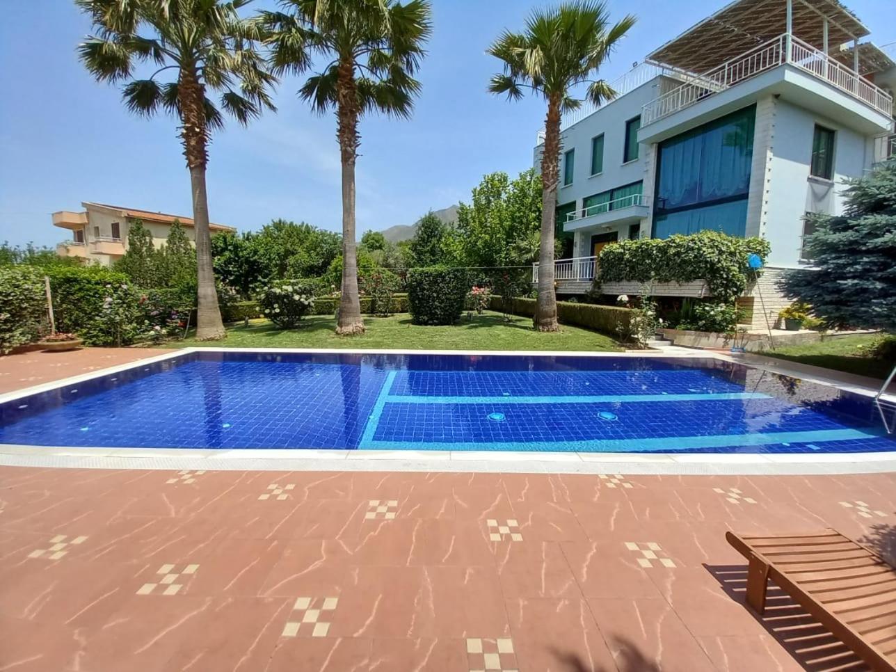 Family Beach Swimming Pool Villa Luanit Tragjas Exterior photo